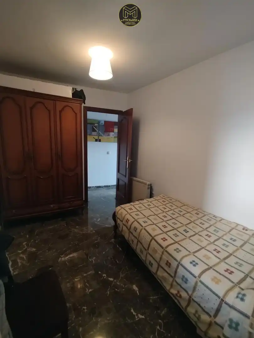 Piso con ascensor en venta en Ctra. Circunvalación - La Magdalena, imagen 3