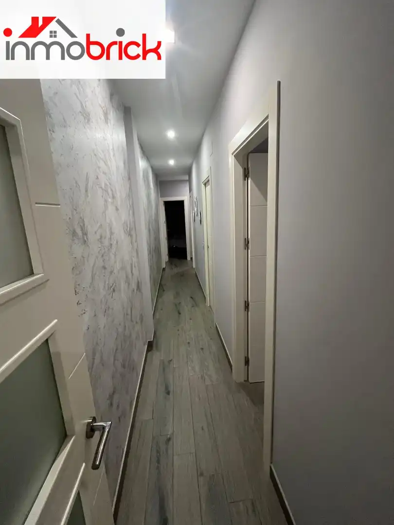 Piso en venta en Lucena con Aire acondicionado
