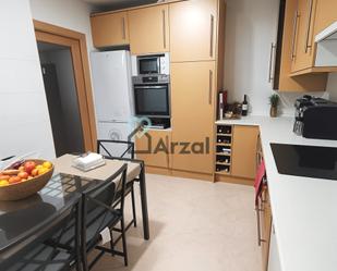 Kitchen of Flat for sale in  Madrid Capital  with Air Conditioner, Heating and Oven