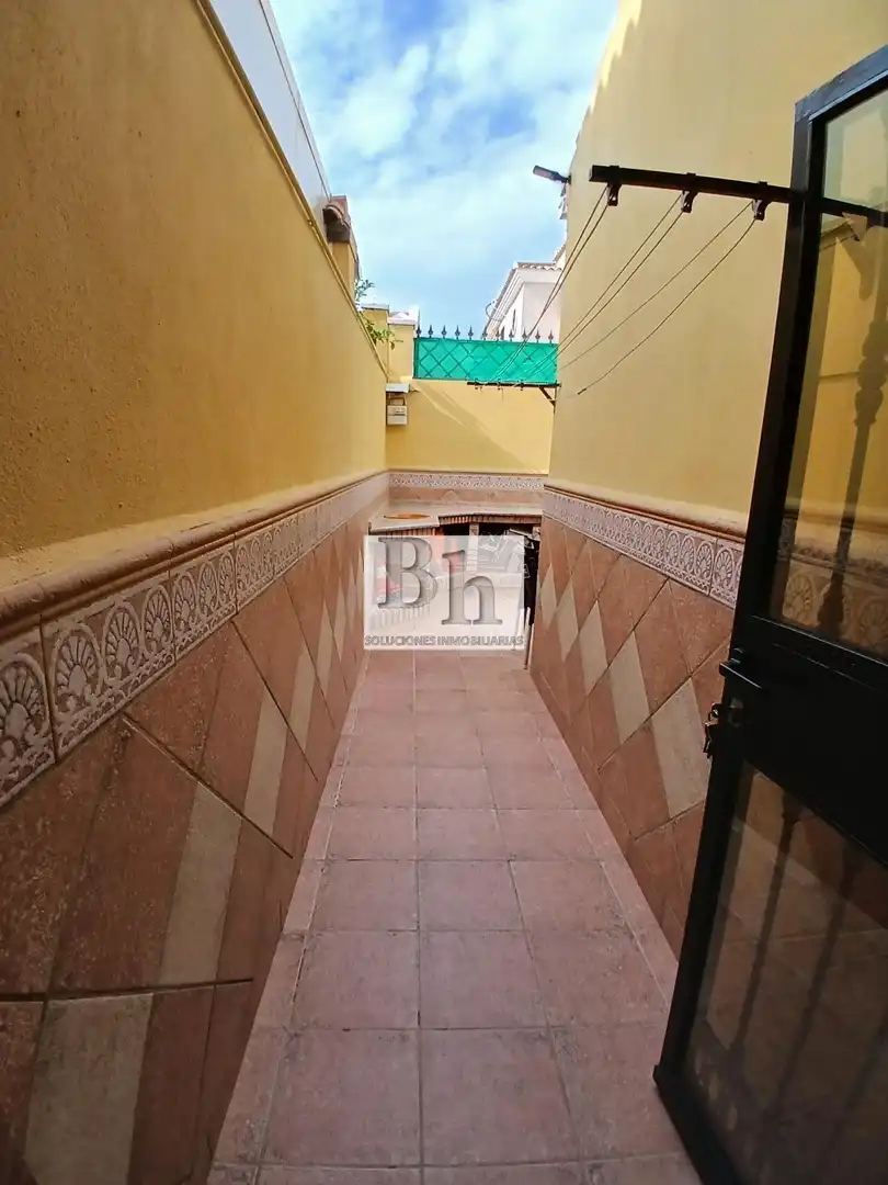 Houses for sale in Málaga  with Air Conditioner, Terrace and Balcony