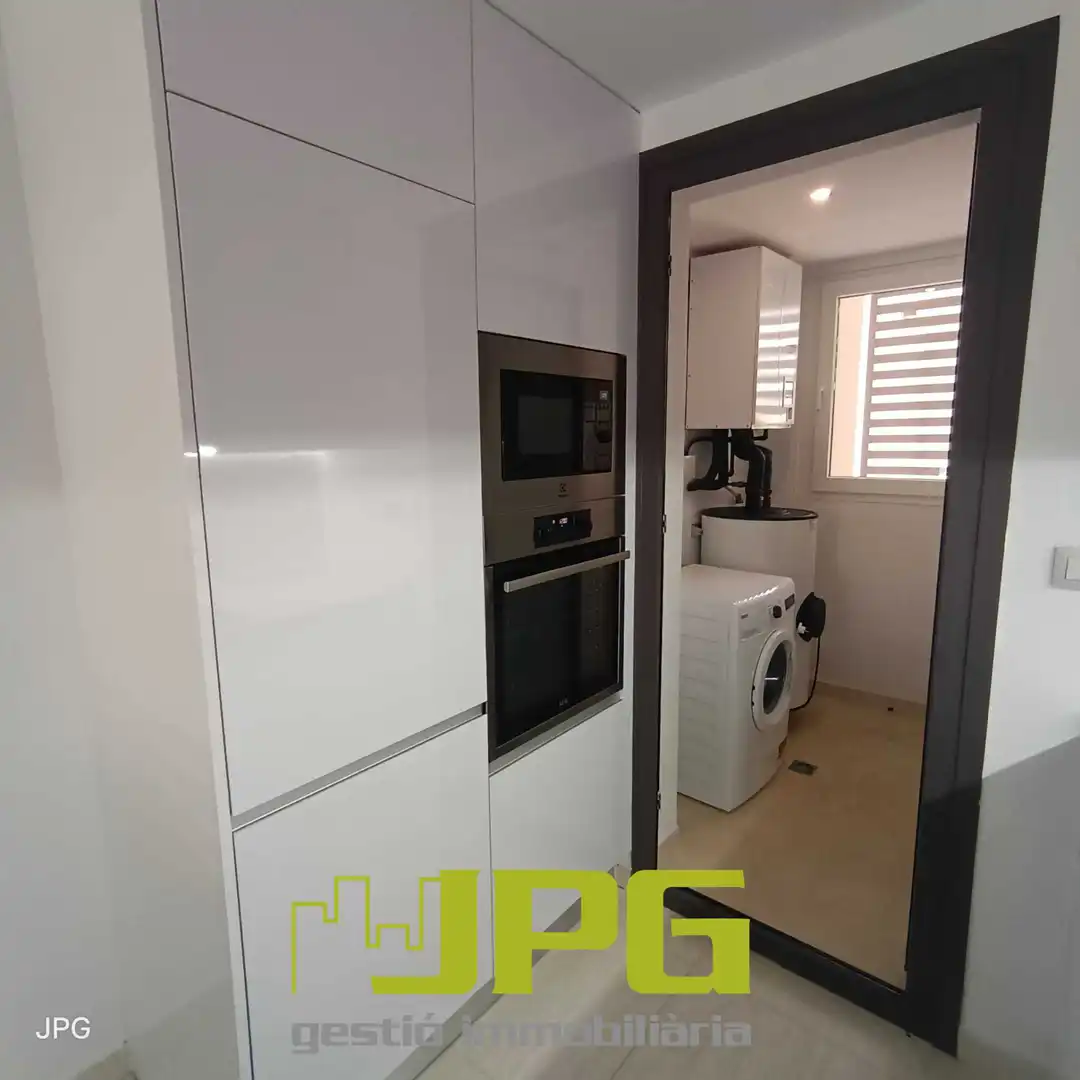 Piso en venta en Calle Violoncellista Vicente Perello, 1, PAU 5