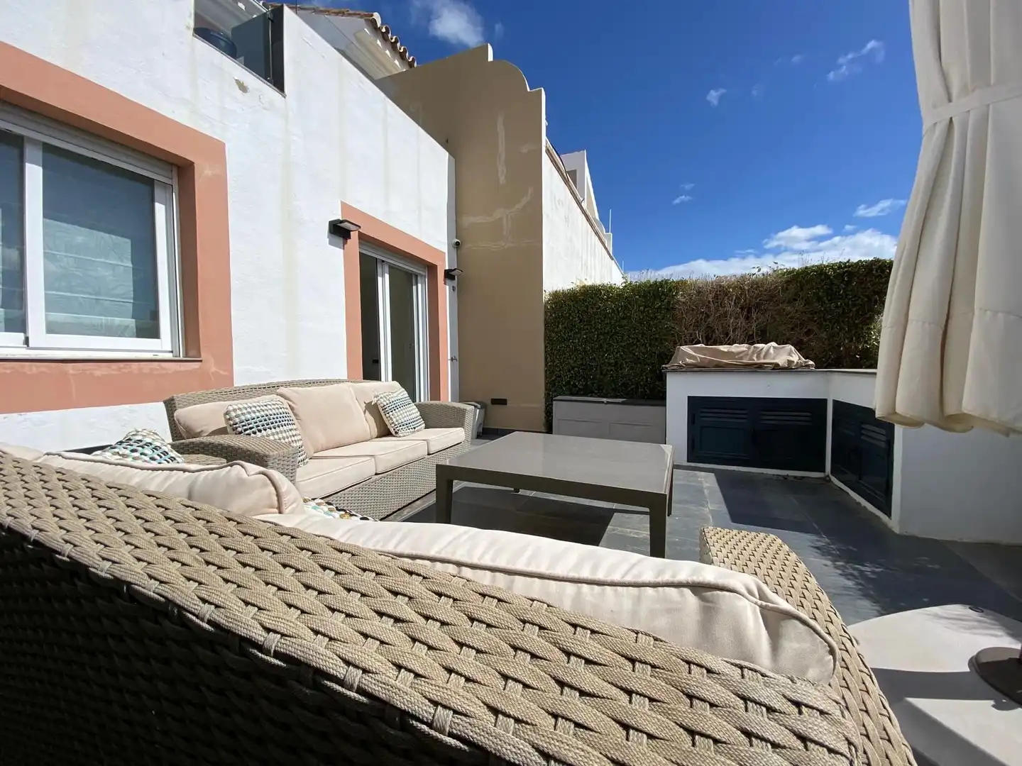 Terraza de Casa adosada en venta en Estepona con Aire acondicionado, Terraza y Amueblado
