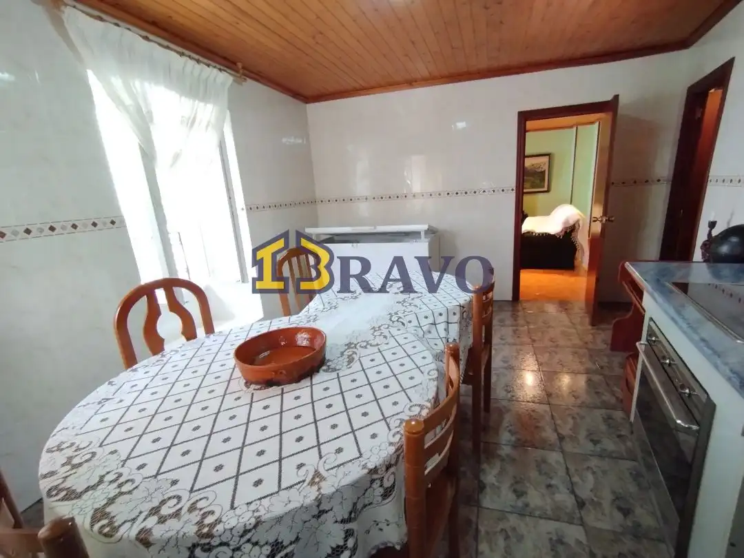 Habitación de Casa o chalet en venta en Medina de Pomar con Calefacción, Jardín privado y Terraza