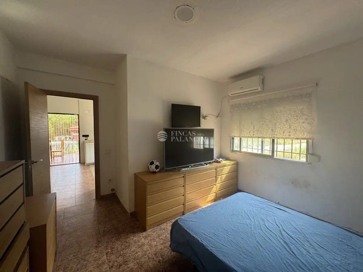 Schlafzimmer von Haus oder Chalet zum Verkauf in Estivella mit Klimaanlage, Heizung und Terrasse