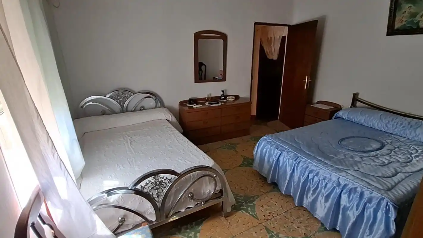 Habitación de Finca rústica en venta en Fuente el Fresno con Calefacción y Jardín privado
