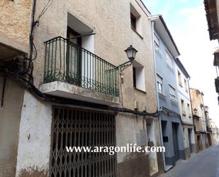 Vista exterior de Casa o xalet en venda en Maella amb Calefacció, Moblat i Forn