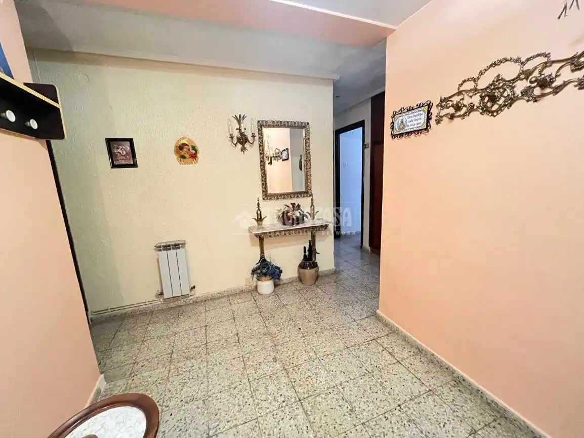 Piso en venta en Zaragoza con Calefacción y Balcón