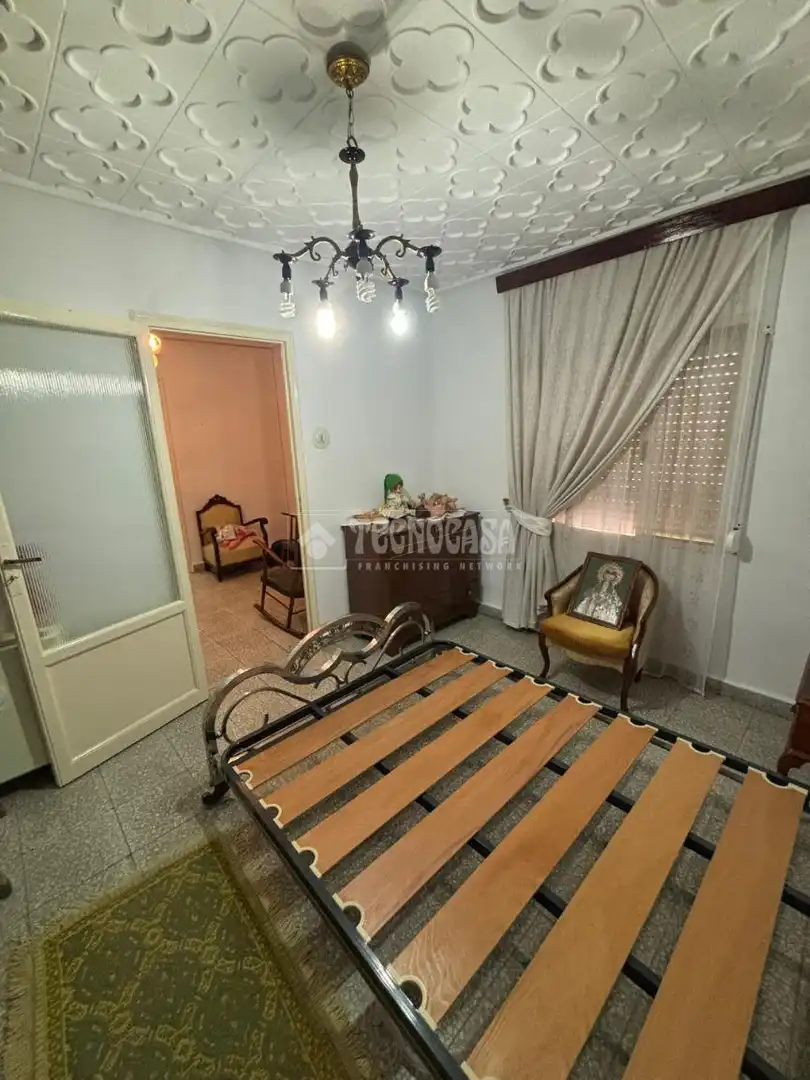 Habitación de Casa adosada en venta en Puertollano