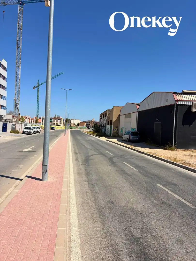 Nau industrial en venda a de los Isidoros 8, imagen 6