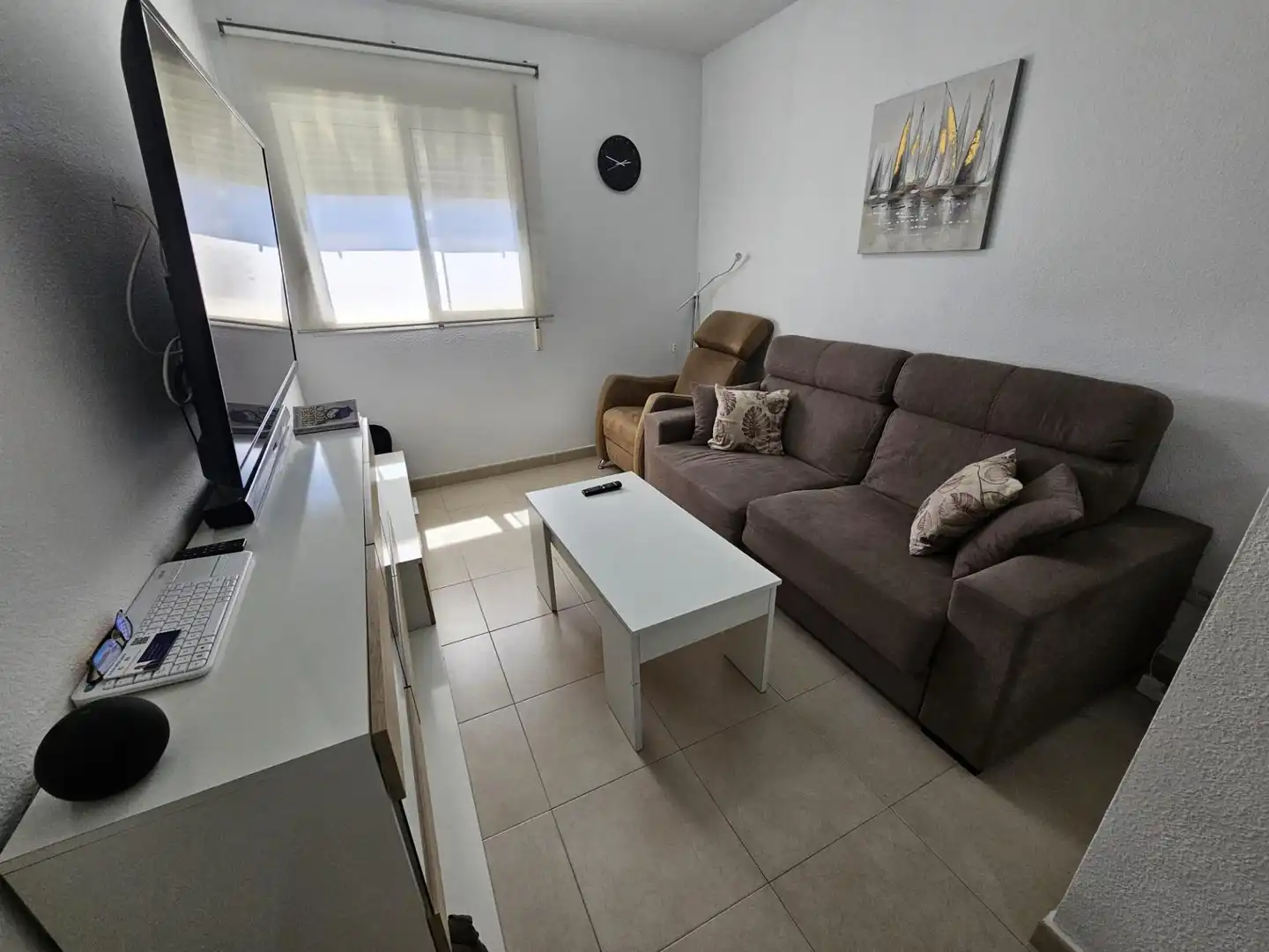 Sala de estar de Piso en venta en Torremolinos con Aire acondicionado, Terraza y Amueblado