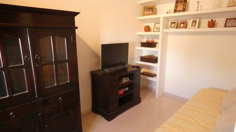 Foto 2 de Casa adosada en venta en Azuaga, Badajoz