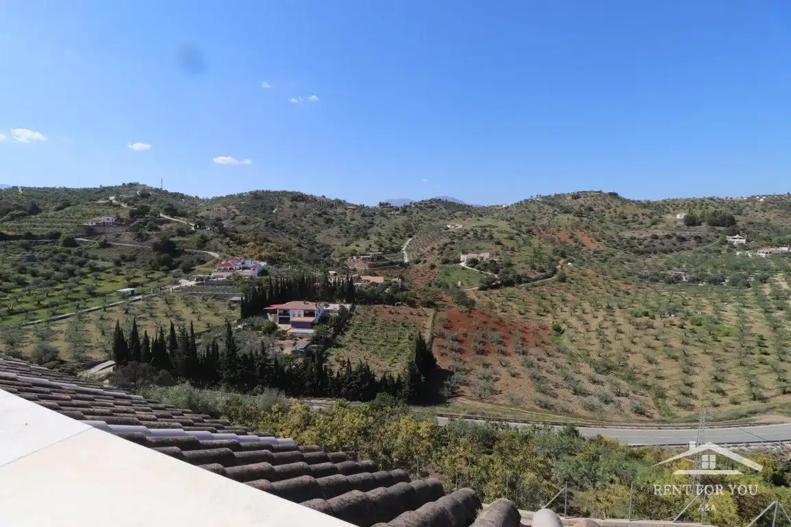 Vista exterior de Casa o chalet de alquiler en Guaro con Jardín privado, Terraza y Trastero