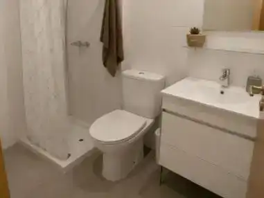 Badezimmer von Wohnung zur Miete in Centro