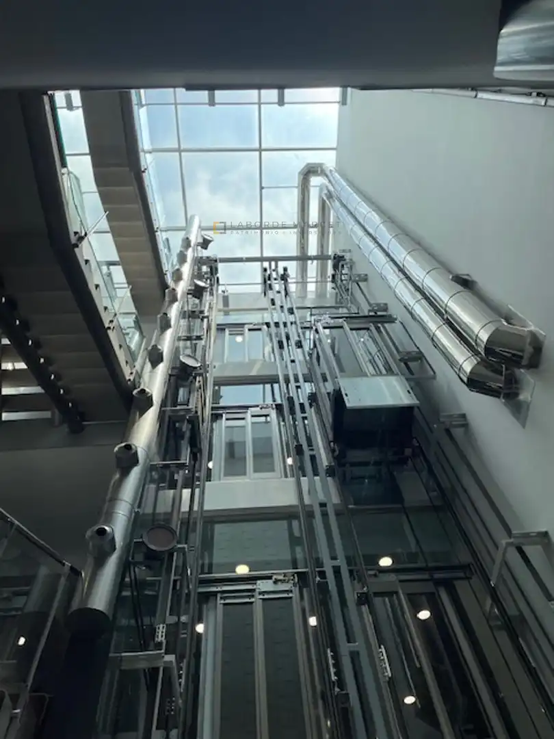 Außenansicht von Gebäude zur Miete in L'Hospitalet de Llobregat