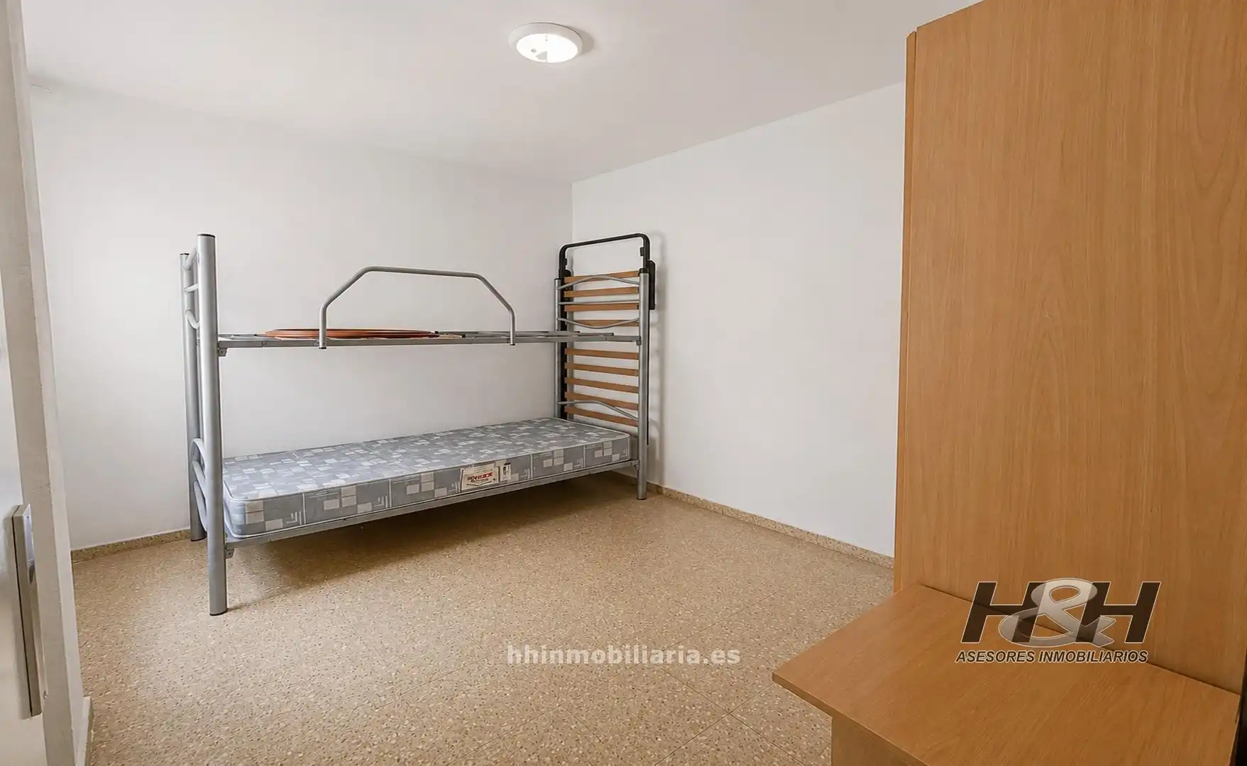 Habitación de Piso en venta en Burjassot con Aire acondicionado y Balcón