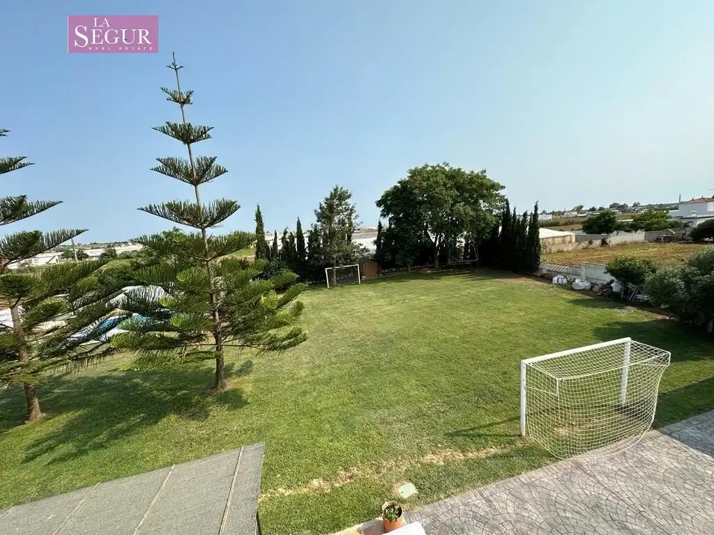 Casa o chalet en venta en Conil de la Frontera con Aire acondicionado, Jardín privado y Terraza