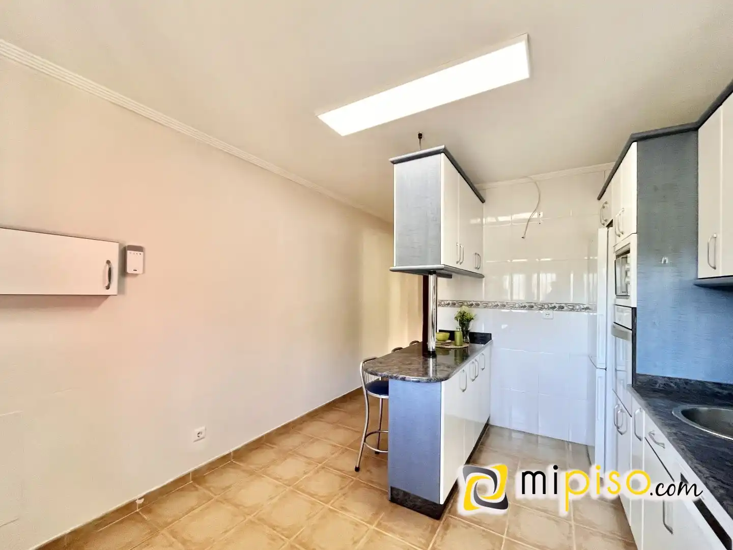 Cocina de Casa adosada en venta en Ruesga con Calefacción, Terraza y Amueblado