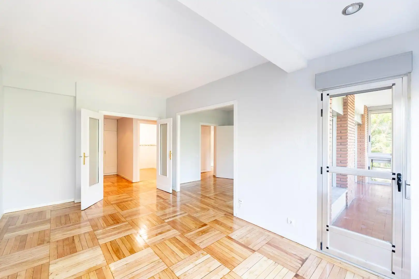 Piso de alquiler en Madrid con Calefacción, Parquet y Terraza