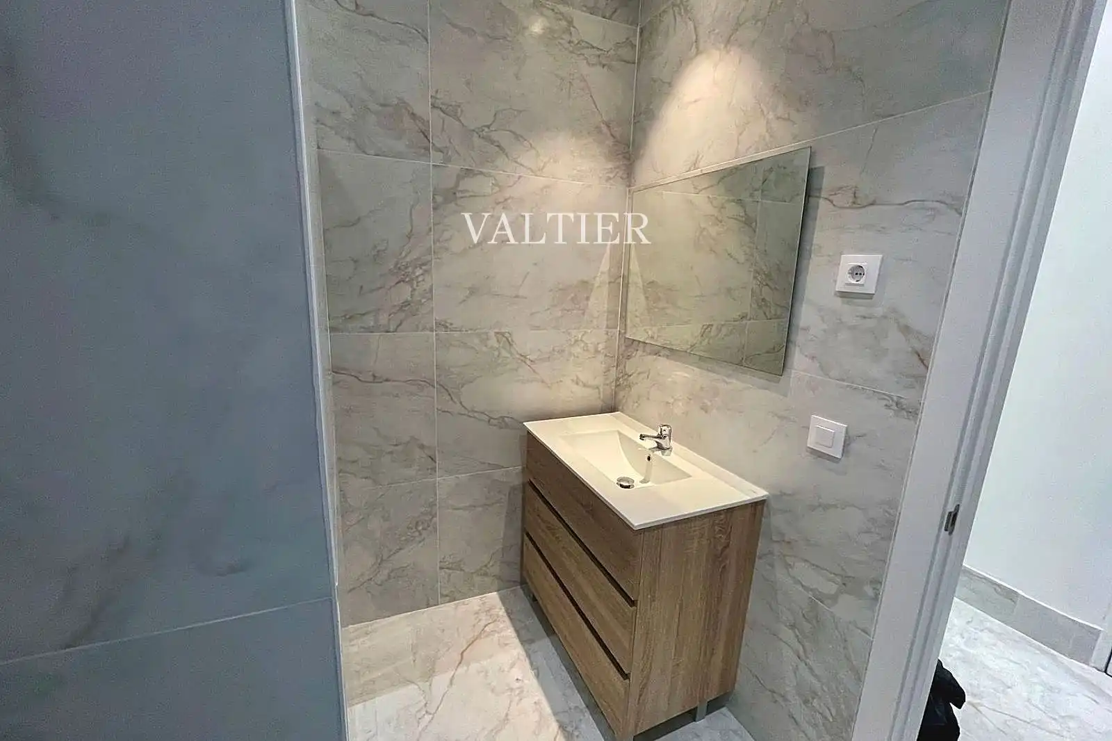 Baño de Piso de alquiler en Madrid con Aire acondicionado y Amueblado