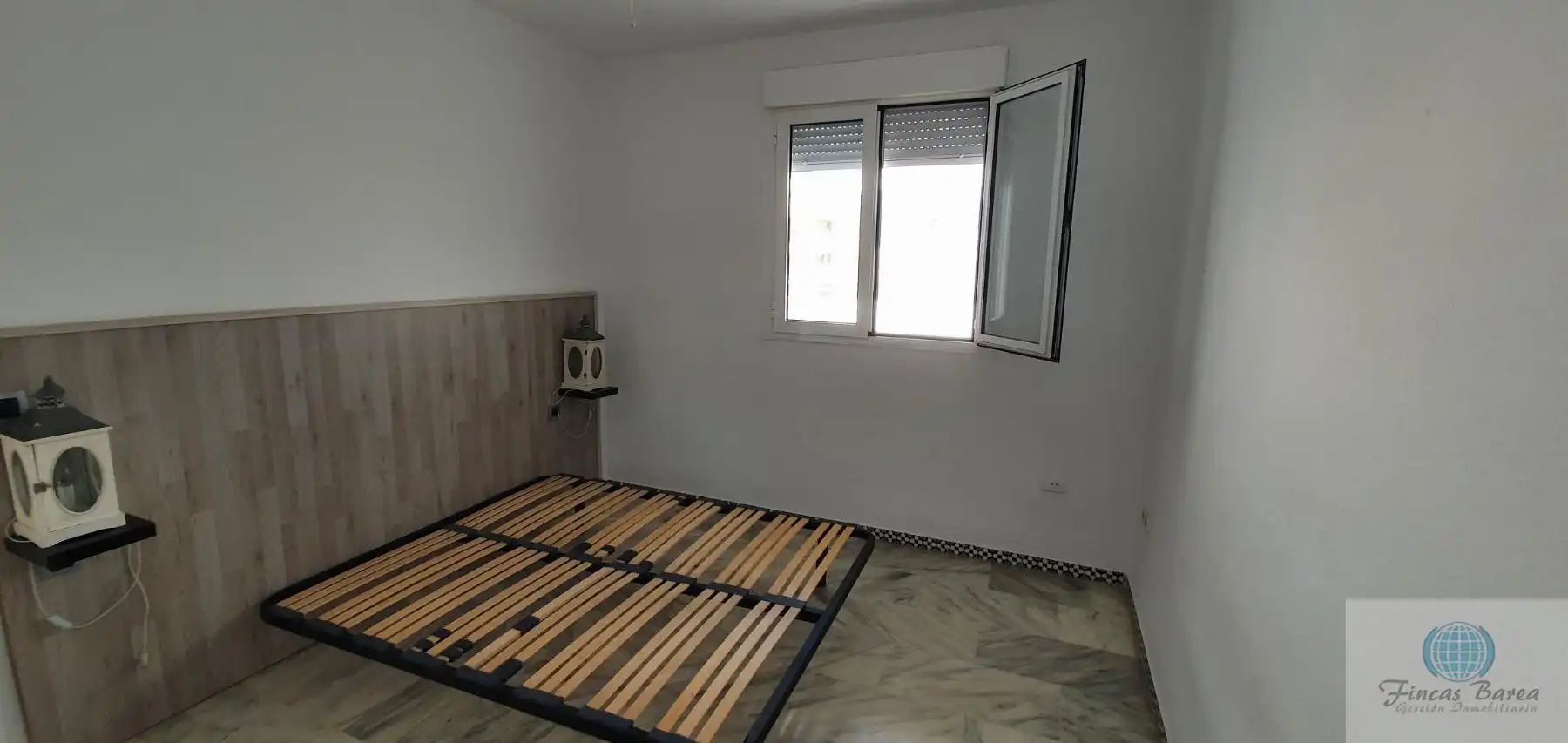 Schlafzimmer von Dachboden zum Verkauf in Fuengirola mit Terrasse und Gemeinschaftspool