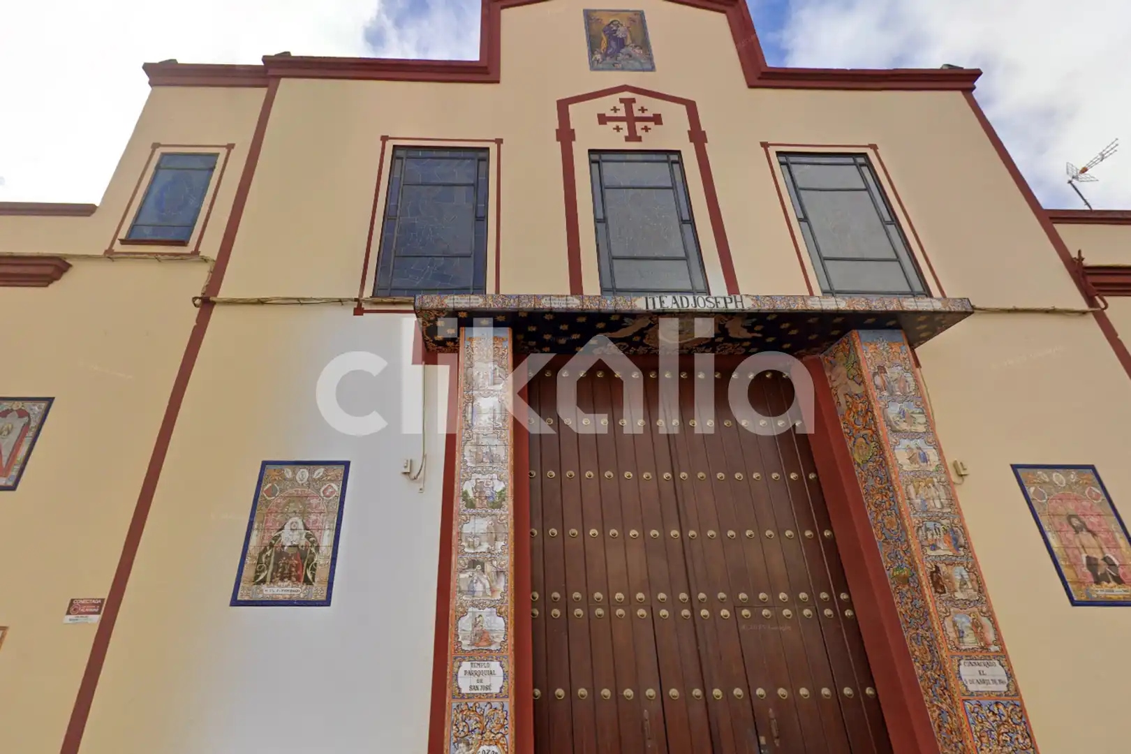 Vista exterior de Casa o xalet en venda en Coria del Río