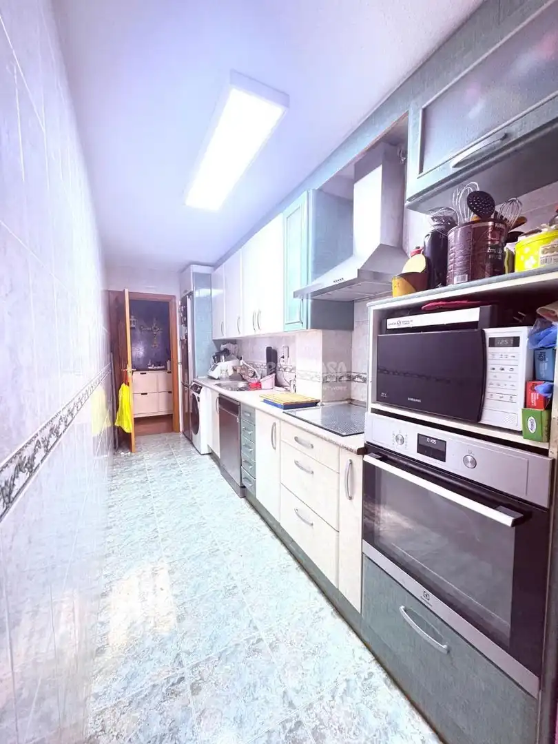 Kitchen of Flat for sale in Fuenlabrada  with Air Conditioner and Heating