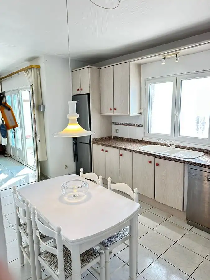 Küche von Haus oder Chalet zum Verkauf in Salobreña mit Klimaanlage, Terrasse und Schwimmbad