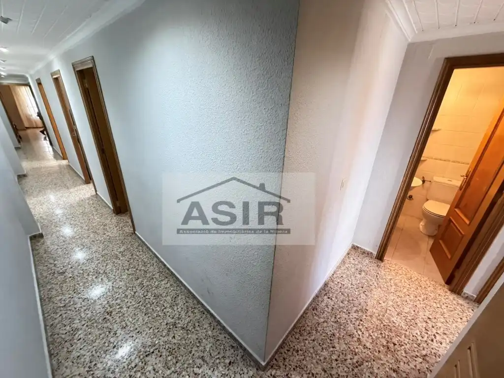 Piso en venta en Alzira con Balcón