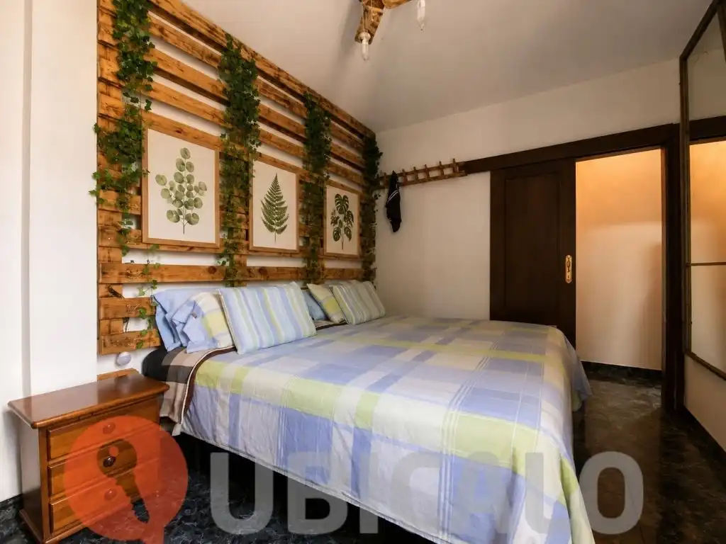 Habitación de Casa adosada en venta en San Cristóbal de la Laguna con Terraza, Trastero y Amueblado