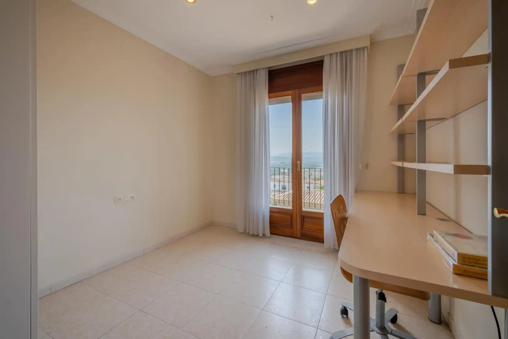 Houses for rent in ABAT ESCARRE, Montjuïc