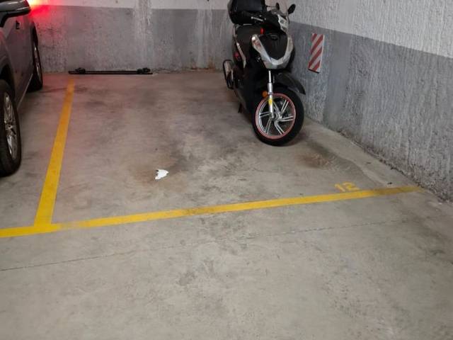 Garaje en Venta en Carrer de Miguel Hernández, 18 en La Roureda