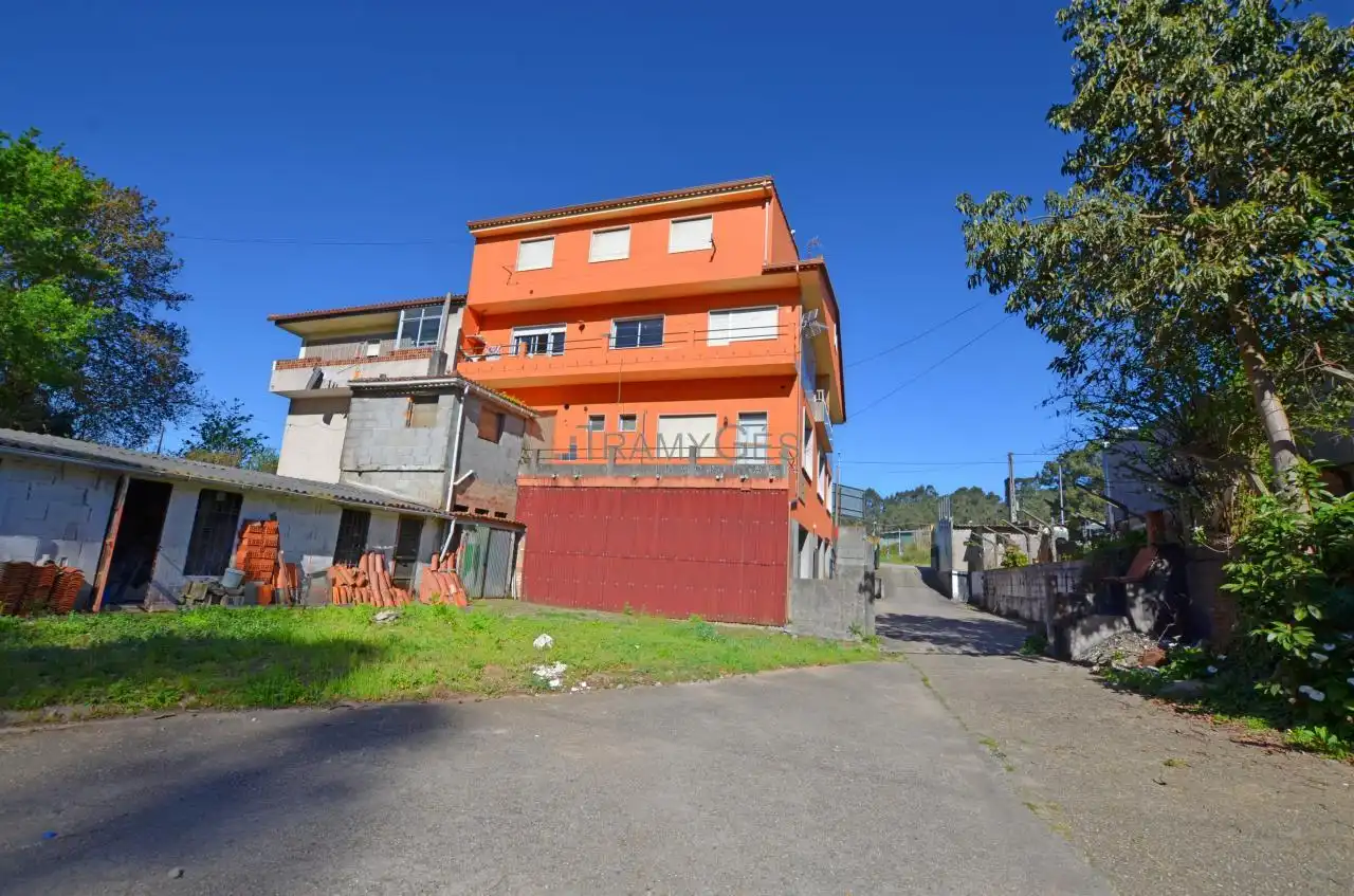 House with garden for sale in Tui, imagen 2