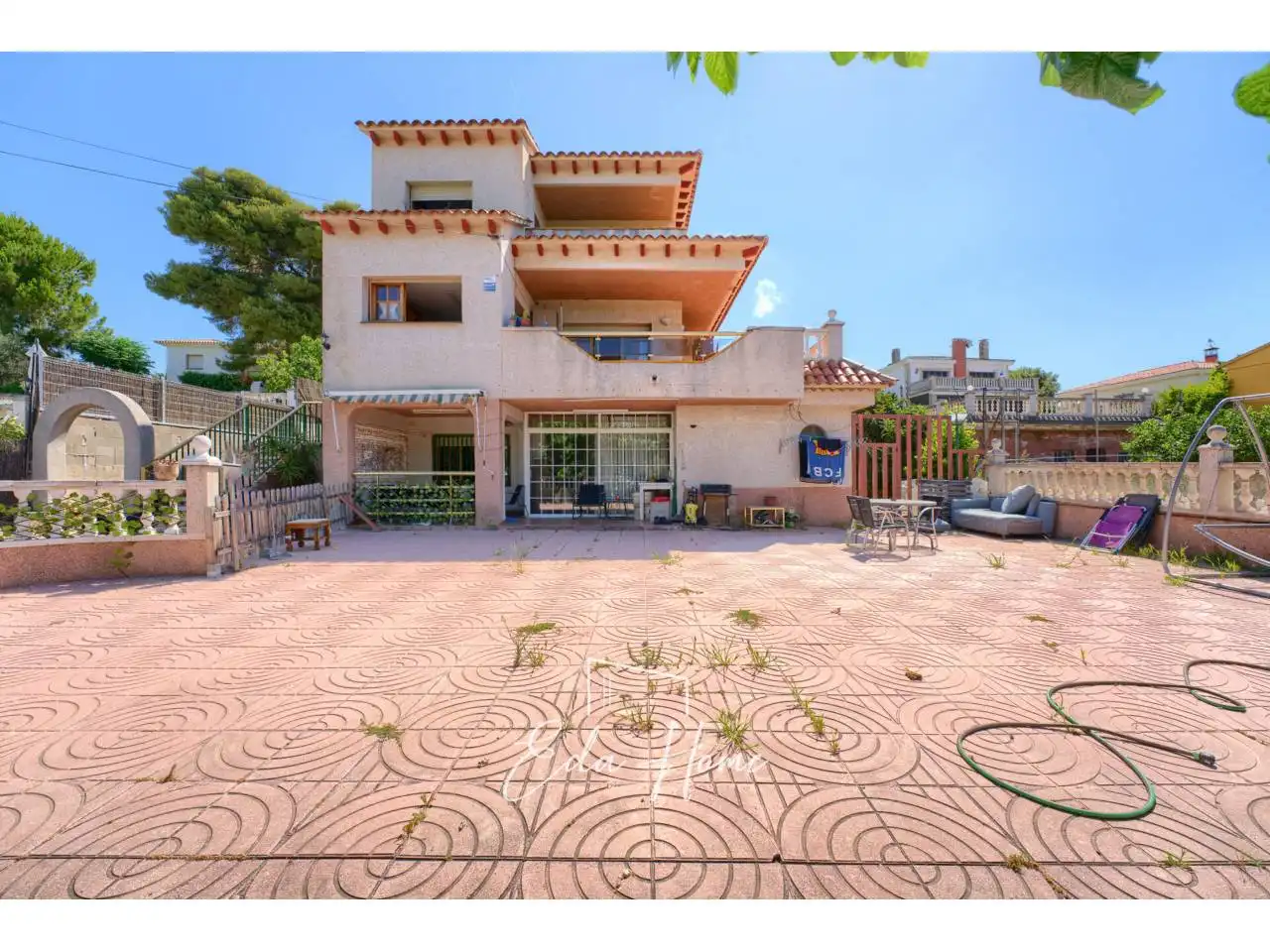 Exterior view of Houses for sale in Cunit  with Private garden, Terrace and Furnished
