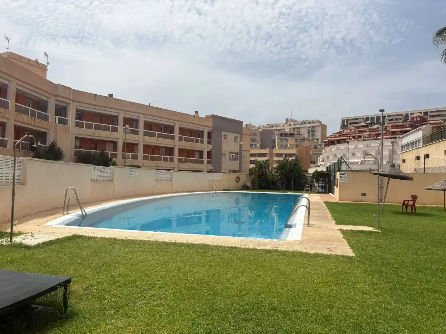 Piscina de Pis en venda en Roquetas de Mar amb Piscina