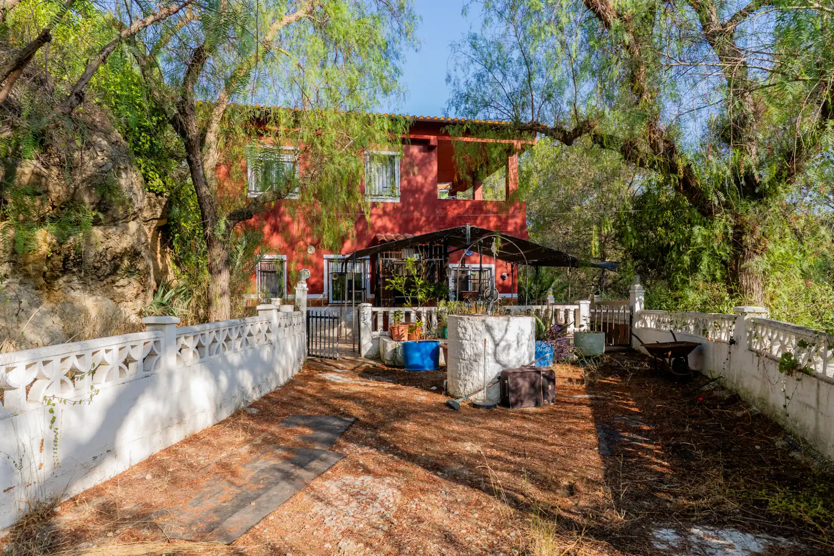 Vista exterior de Casa o xalet en venda en Segorbe amb Jardí privat, Terrassa i Piscina