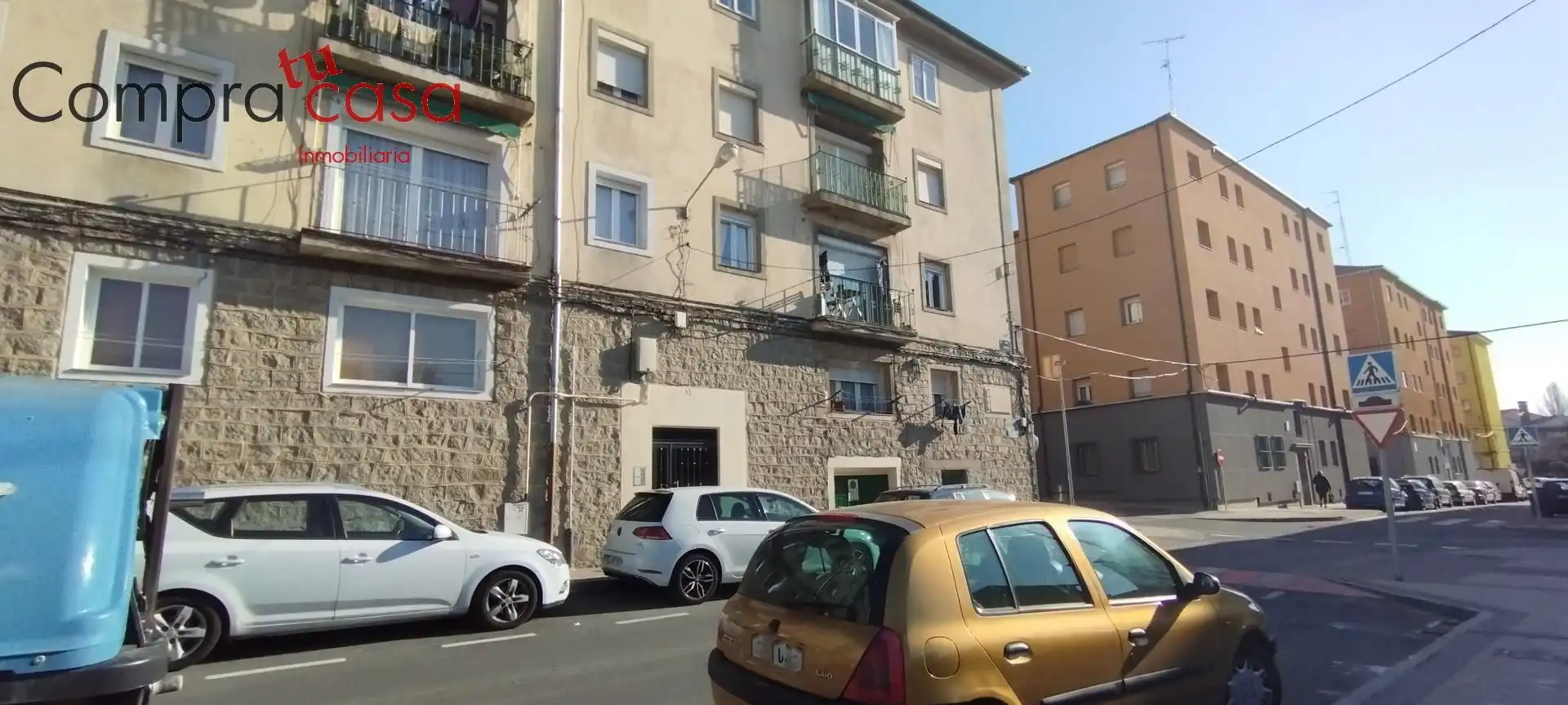 Vista exterior de Piso en venta en Segovia con Calefacción, Trastero y Amueblado