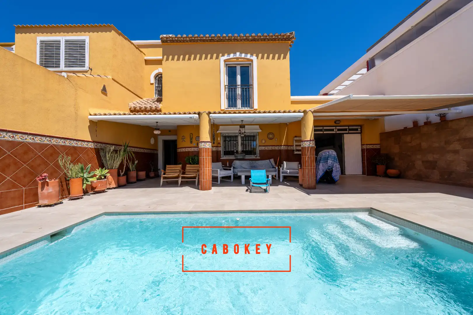Vista exterior de Casa o chalet en venta en Huércal de Almería con Aire acondicionado, Calefacción y Jardín privado