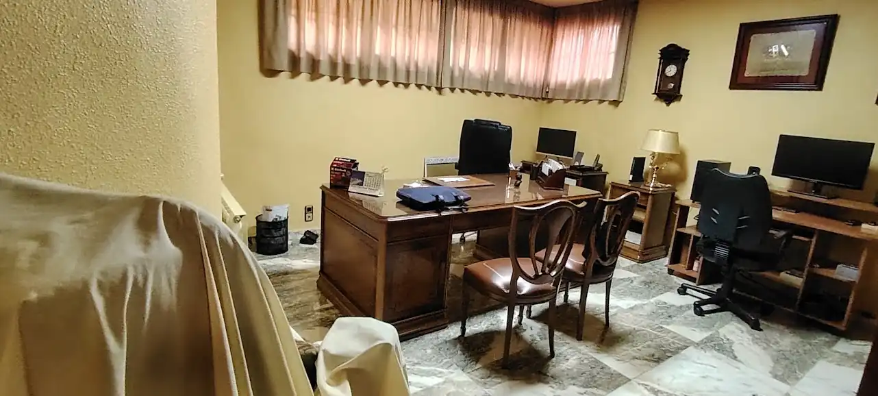Casa o xalet en venda en Linares amb Aire condicionat, Calefacció i Jardí privat