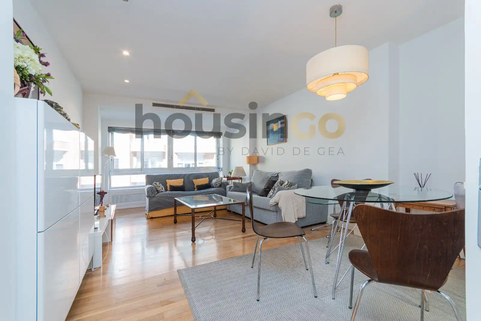 Living room of Flat for rent in Madrid  with Air Conditioner, Heating and Furnished