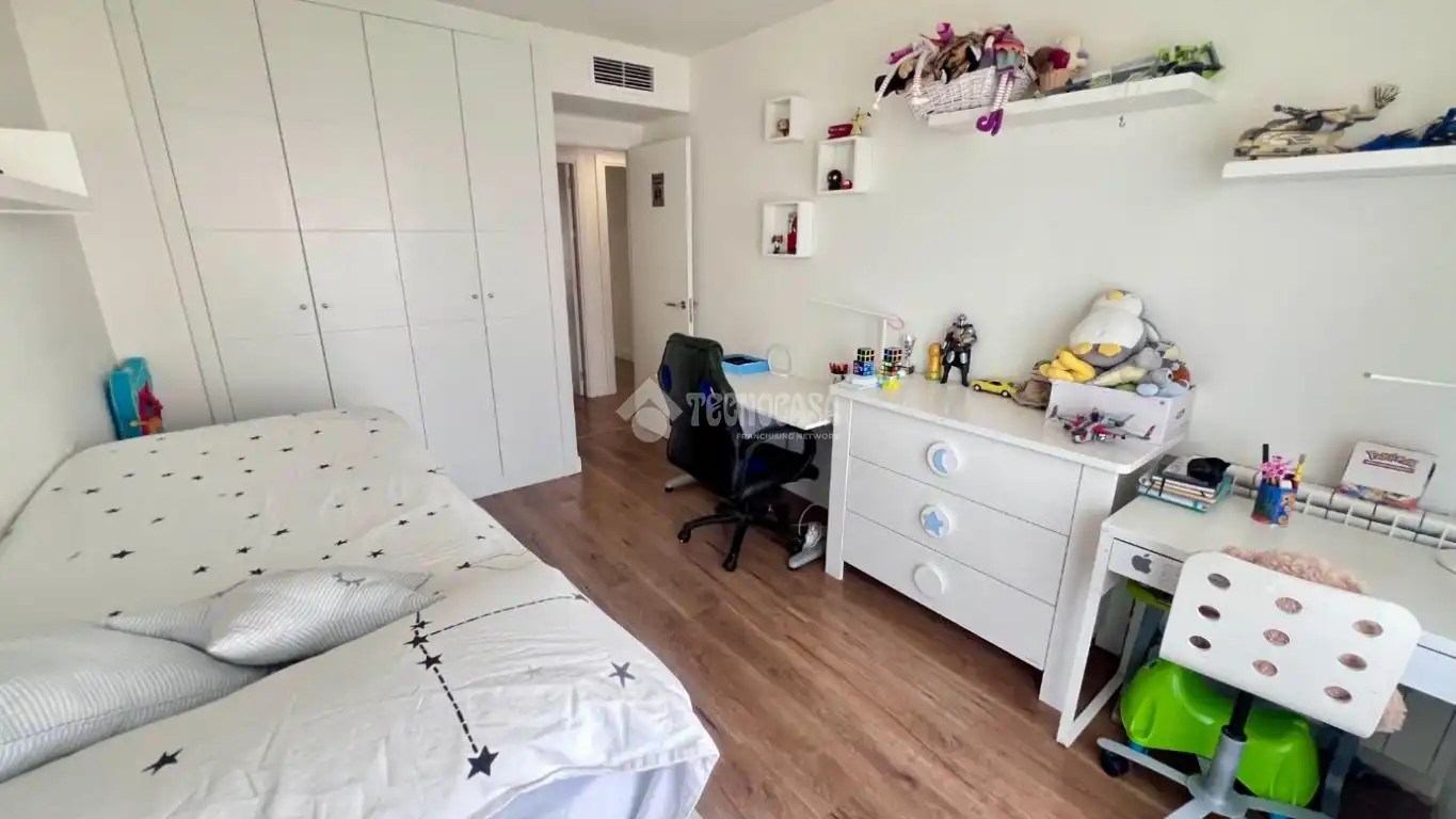 Habitación de Piso en venta en Alcalá de Henares con Terraza