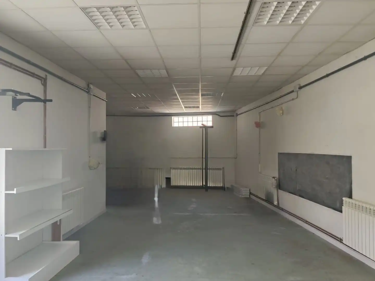 Geschaftsraum zur Miete in Santovenia de la Valdoncina, León