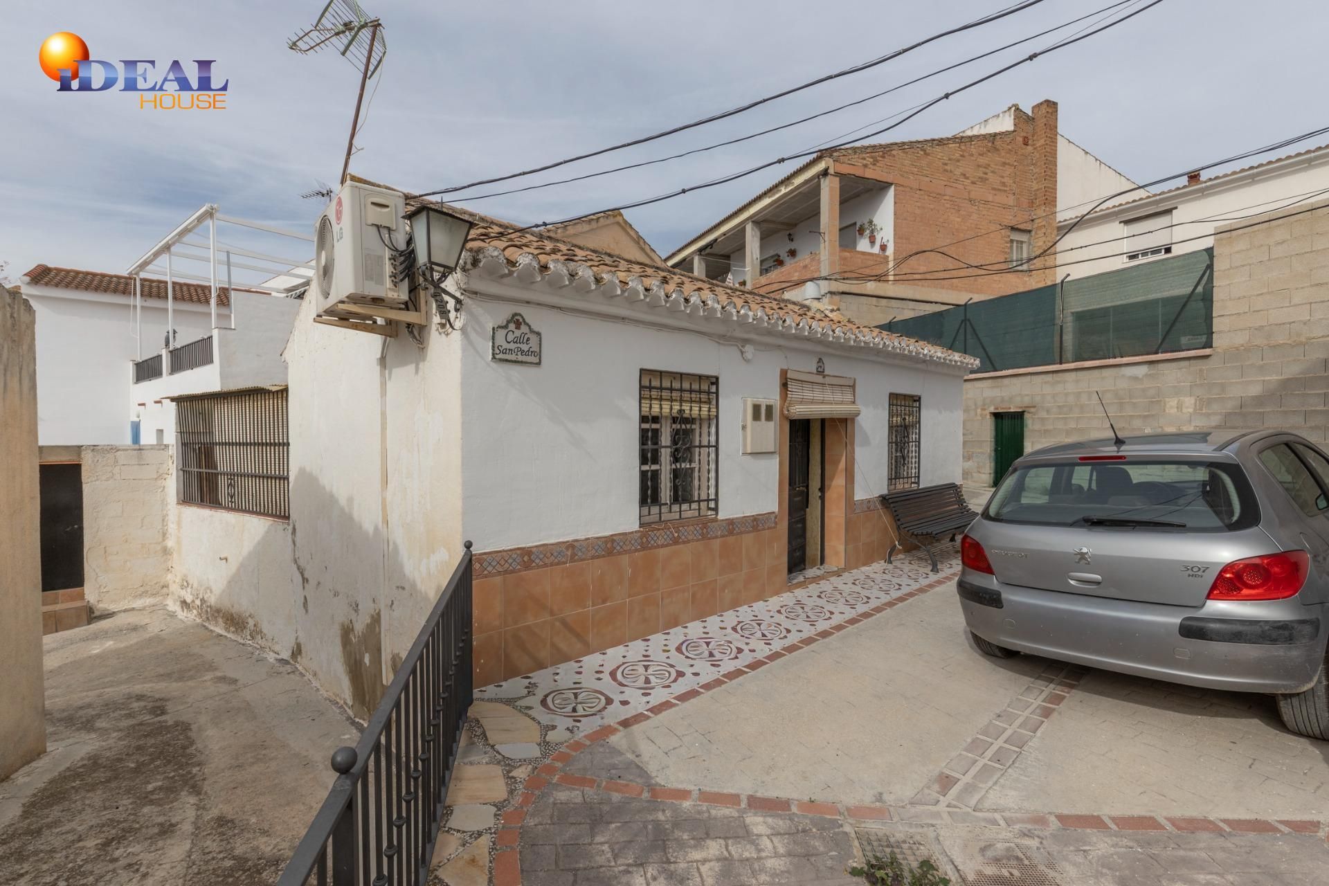 Vista exterior de Casa adosada en venda en Moclín