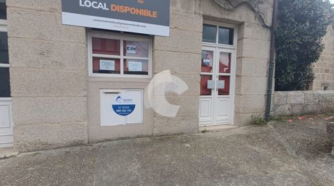 Local comercial de 115m2 en Barbantes, antigua oficina del Banco Pastor.  En Inmobiliaria Centro hacemos mucho más sencilla la ven