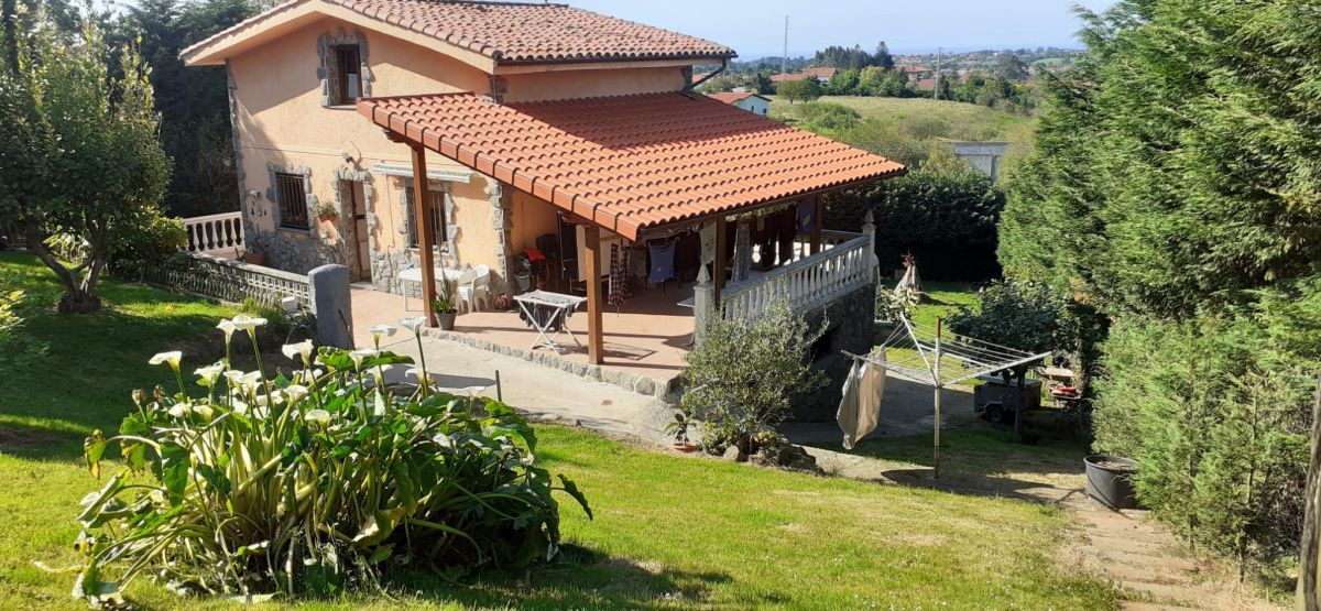 Casa o chalet en venta en Quintes - Arroes, Villaviciosa