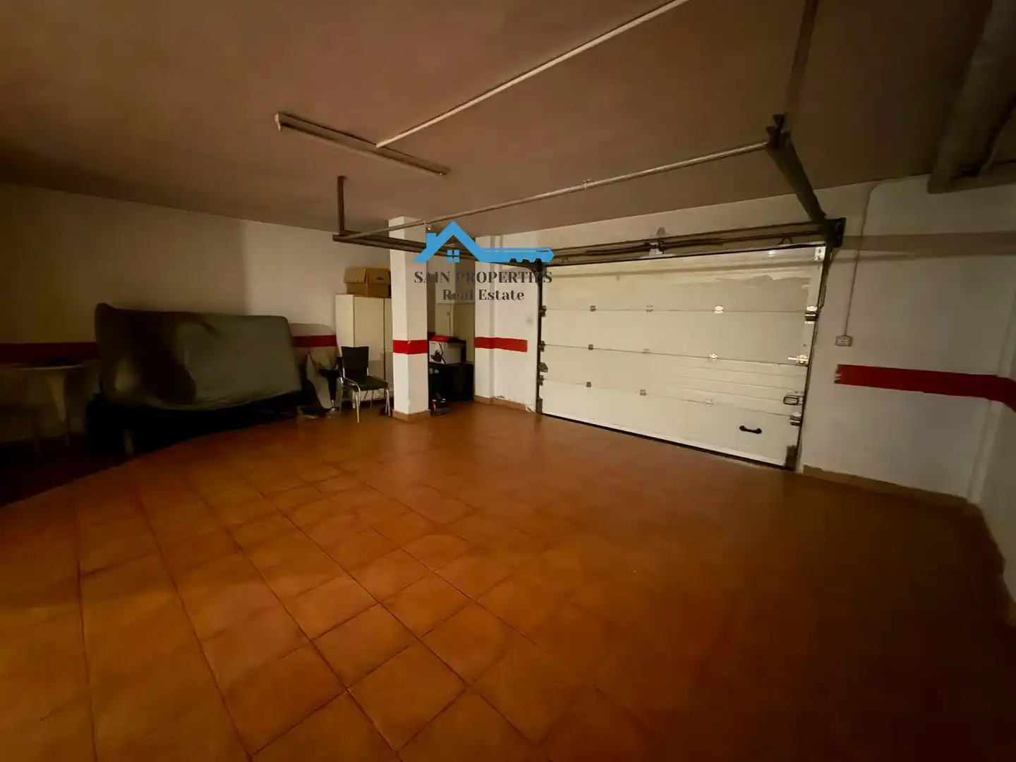 Casa aparellada amb terrassa en venda a Coloma, imagen 29