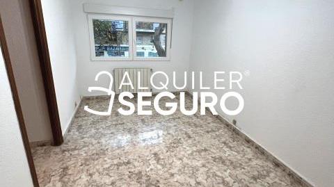 Foto 3 de Pis de lloguer a Santo Angel, Sudeste Industrial, Madrid