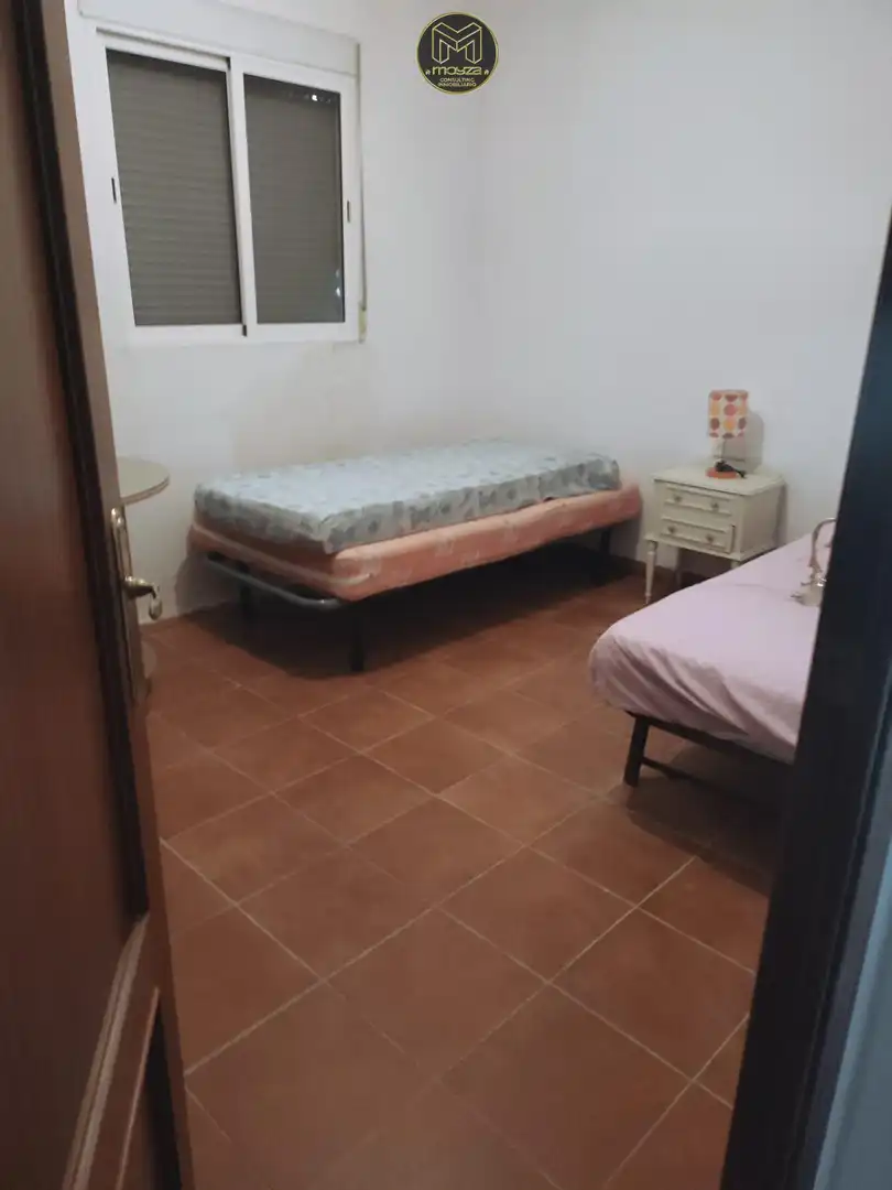 Dormitori de Casa o xalet en venda en Jaén amb Piscina