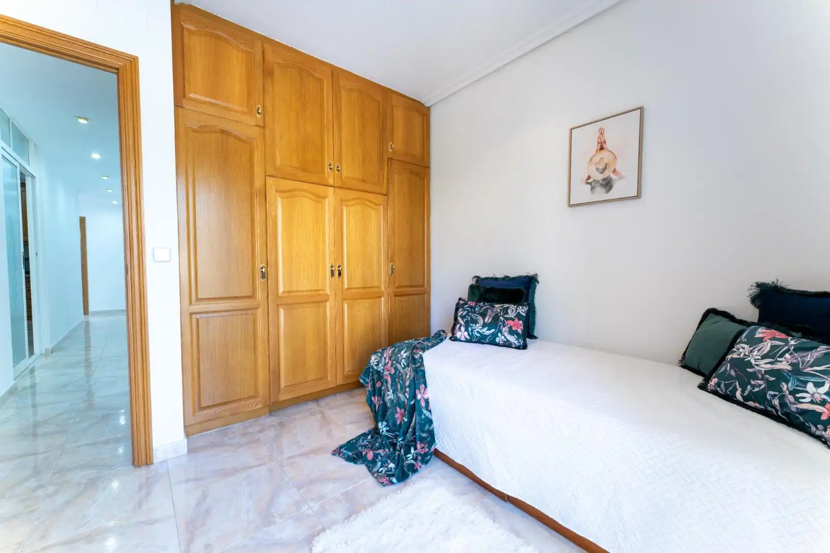 Habitación de Piso en venta en Elche / Elx con Aire acondicionado, Amueblado y Balcón
