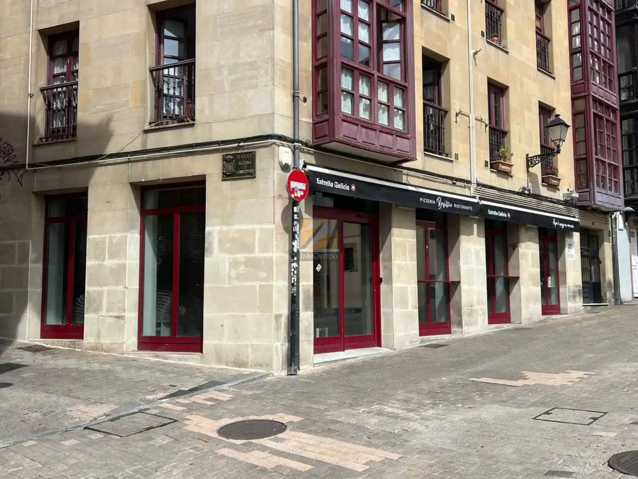 Local en venta en Oviedo  con Aire acondicionado y Alarma
