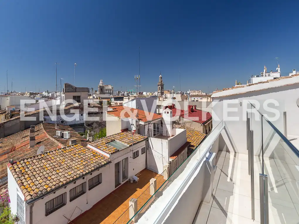 Vista exterior de Àtic de lloguer en Valencia amb Aire condicionat, Calefacció i Terrassa